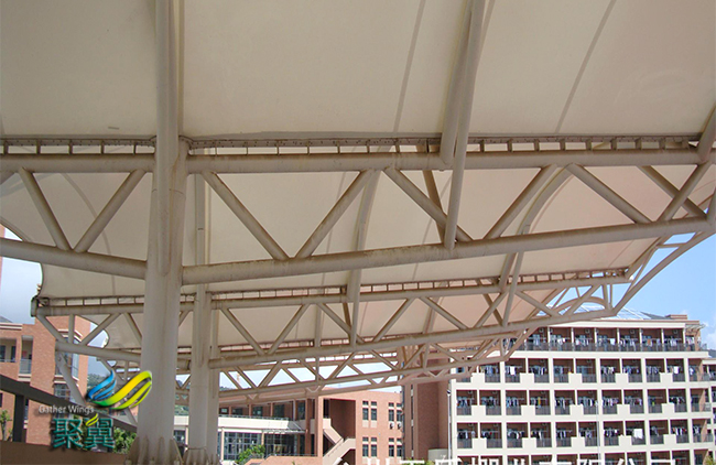 建筑的膜結構停車棚性能優良
