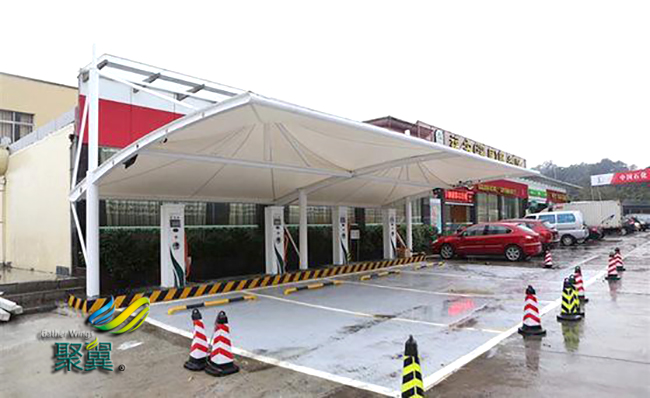 膜結(jié)構(gòu)車(chē)棚裁剪縫安置|膜資材幅寬