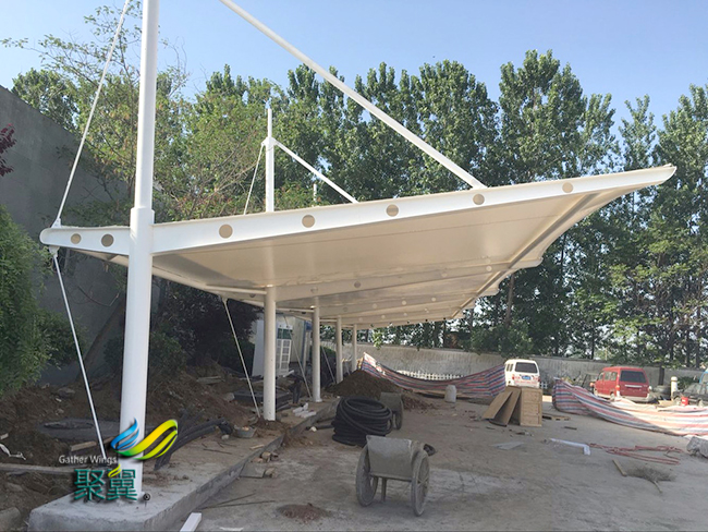 膜結(jié)構(gòu)車(chē)棚安裝選址及材質(zhì)選擇 