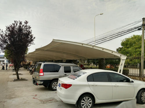 膜結構車棚膜材透光率|膜結構車棚耐用性強