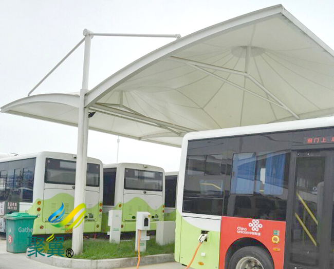 電動汽車遮陽充電棚