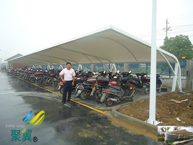 武漢汽車膜結構自行停車棚膜體安裝工程